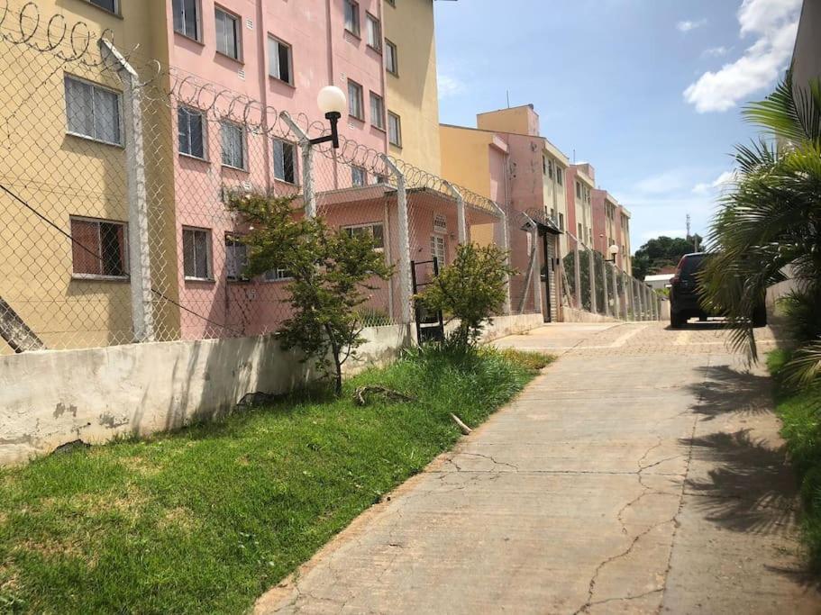 Apartamento Climatizado Marília Eksteriør bilde